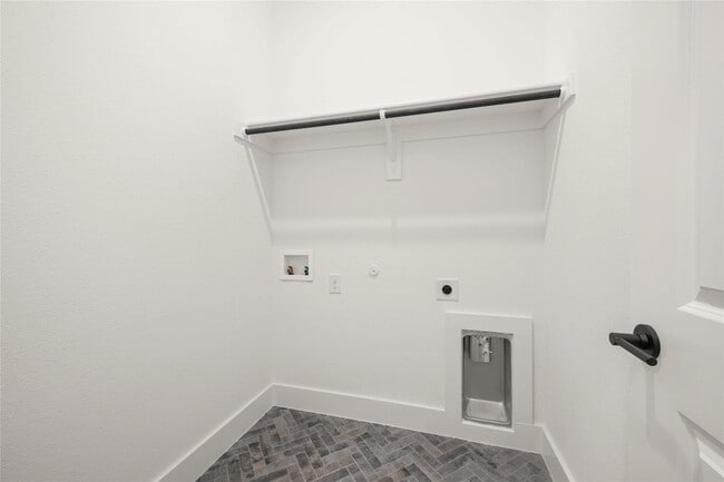 Building Photo - 2209 Pelican Dr