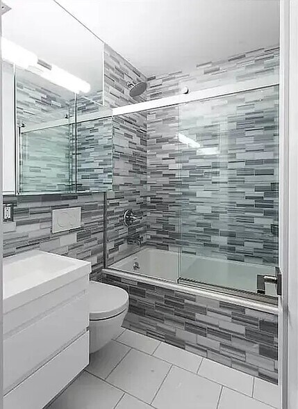 Building Photo - 200 Stanton St