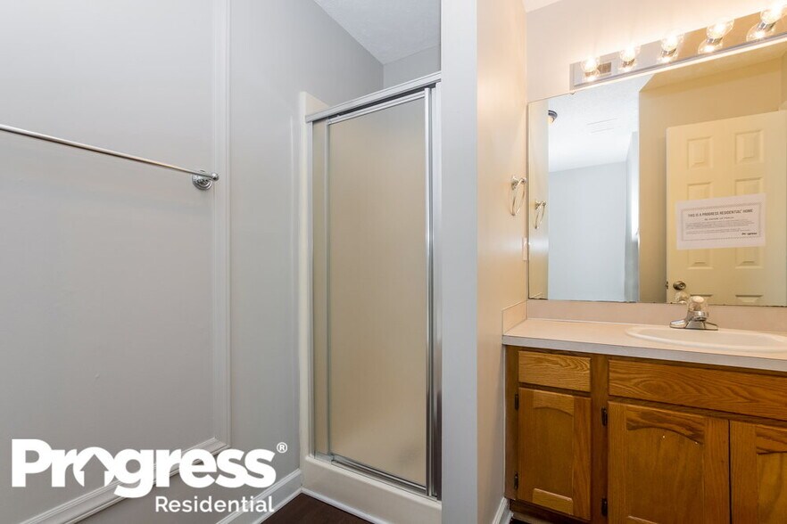 Building Photo - 7009 Rothmore View Ct