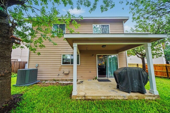 Building Photo - Beautifully Updated Home with Game Room in Villas of Westcreek - Realtor Commission: $500