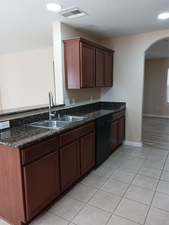 Building Photo - 10208 Wood Fern Ct
