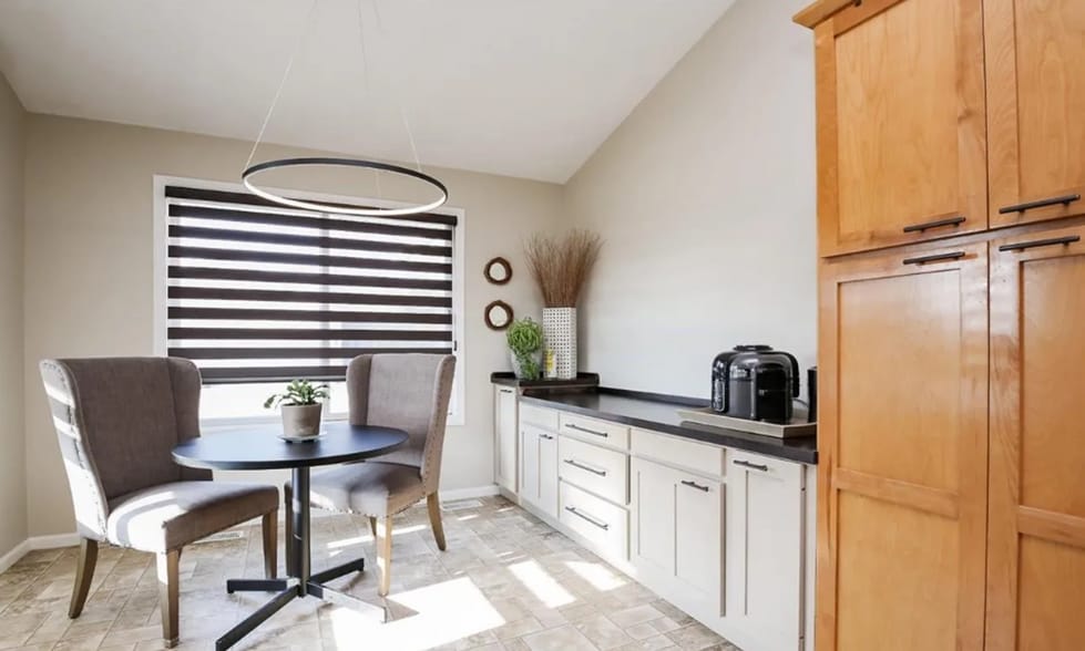 Building Photo - 3436 W 84th Pl