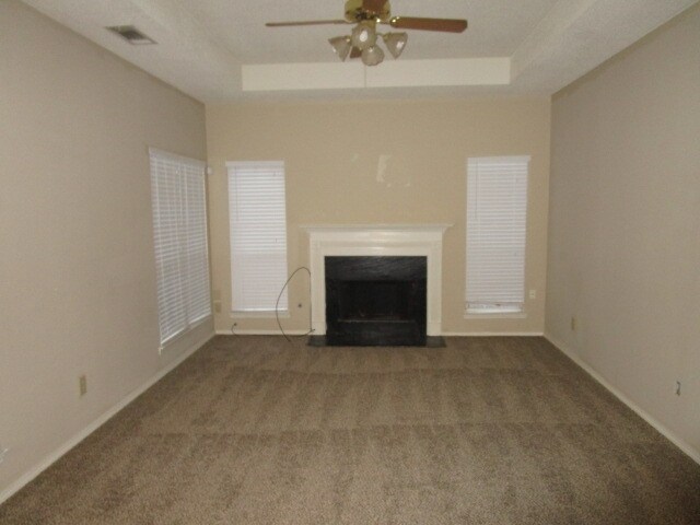 Building Photo - 1851 Green Oak Cir