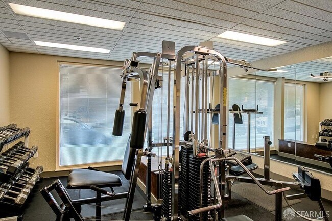 Building Photo - 201 Harrison St