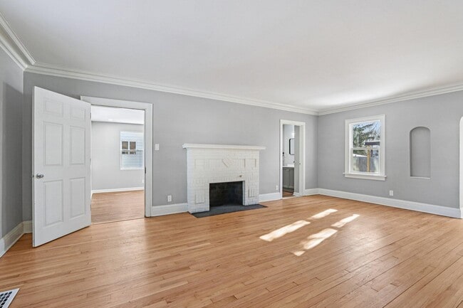 Building Photo - 5315 73rd St