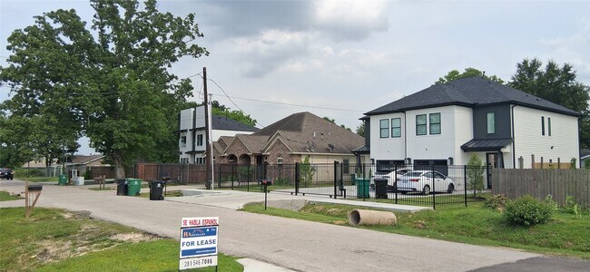 Building Photo - 780 Fair St