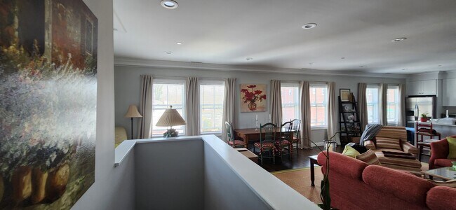 Building Photo - 4 Armonk St
