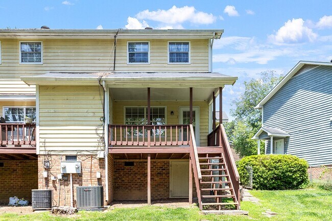 Building Photo - 7 Jadewood Ct