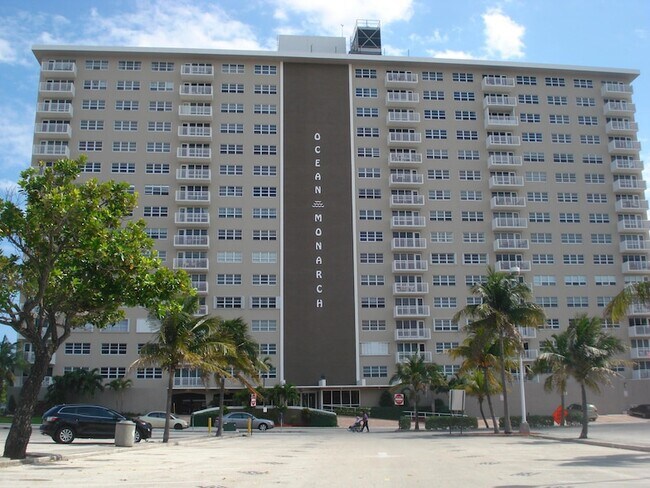 Building Photo - 133 N Pompano Beach Blvd