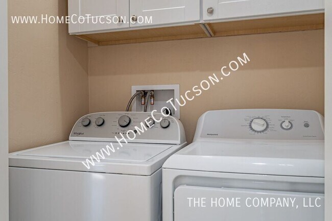 Building Photo - 5704 E Hermans Rd