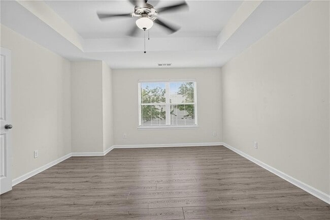 Building Photo - 4933 Longview Walk