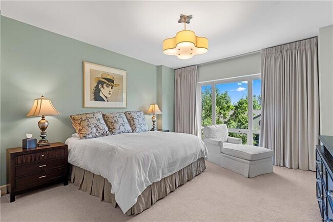 Building Photo - 3475 Oak Valley Rd NE