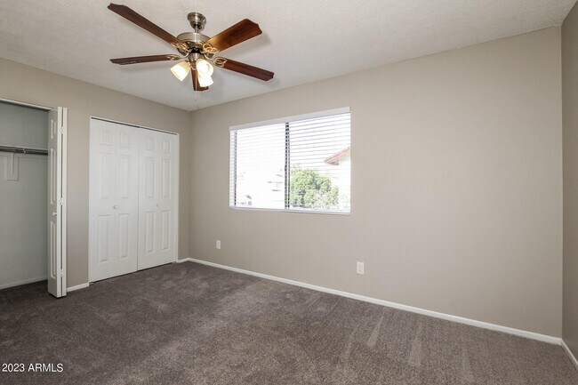Building Photo - 5322 W Riviera Dr