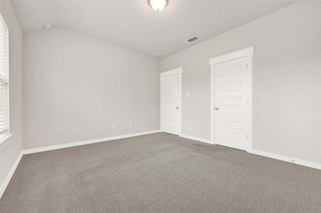 Building Photo - 30280 Kingston Heath Dr