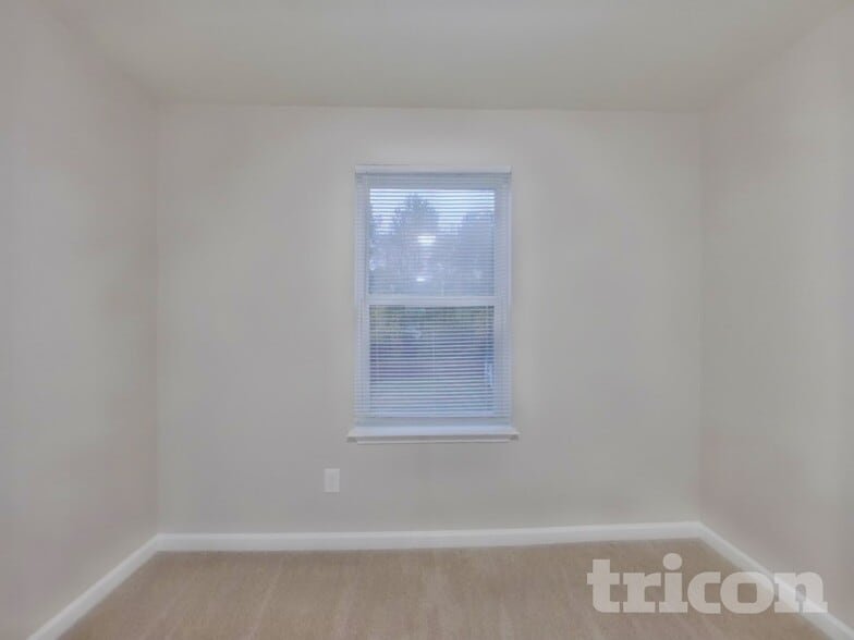 Building Photo - 103 Nora Dr