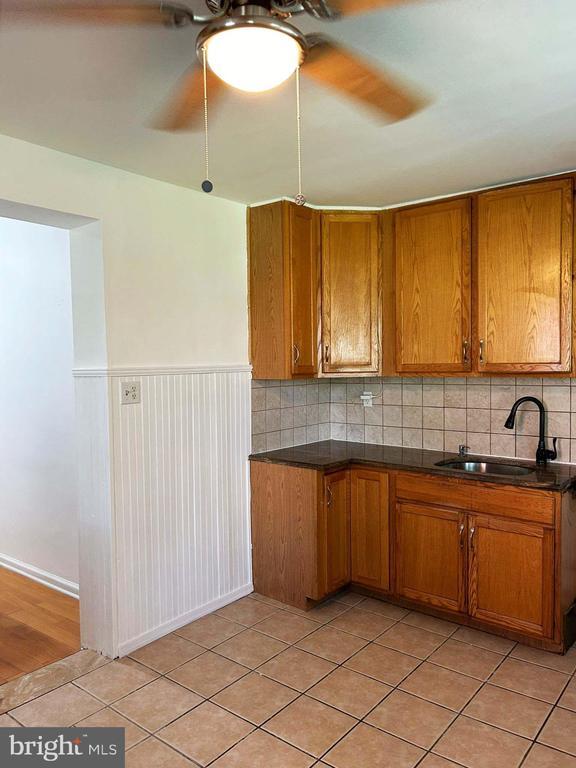 Building Photo - 4806 Disston St