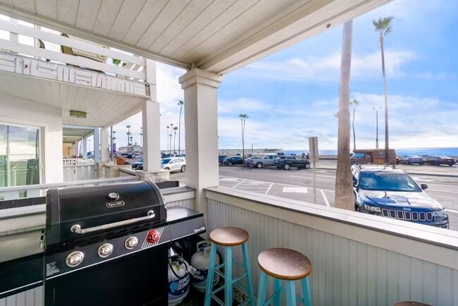 Building Photo - Oceanfront Winter Rental Mid-September 202...