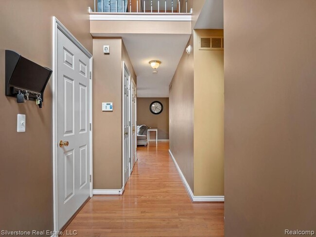 Building Photo - 3759 Alida Ave