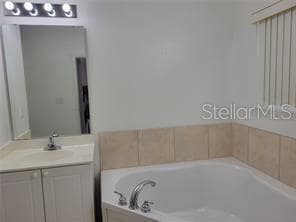 Building Photo - 2727 Club Cortile Cir