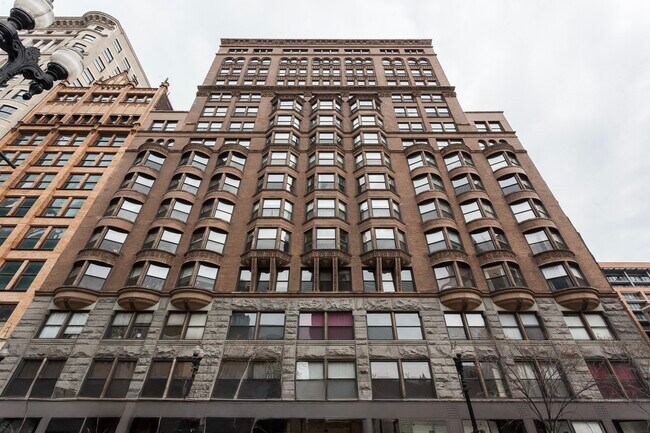 Primary Photo - 431 S Dearborn St