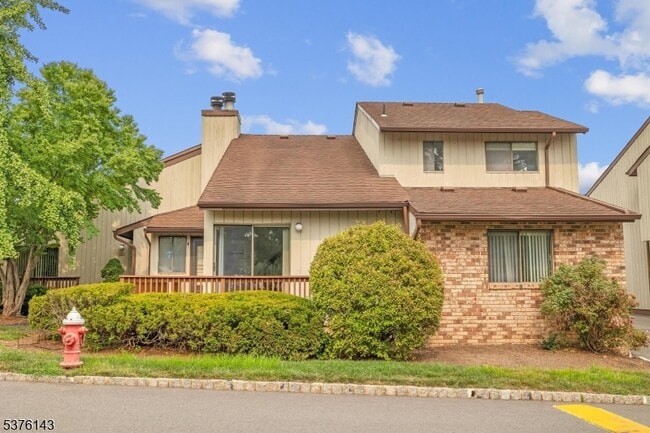 Primary Photo - 250 Ridgedale Ave