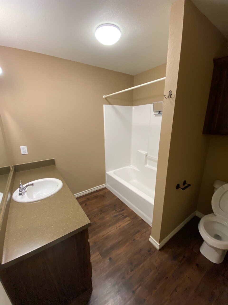 Building Photo - 4285 Castlegate Dr