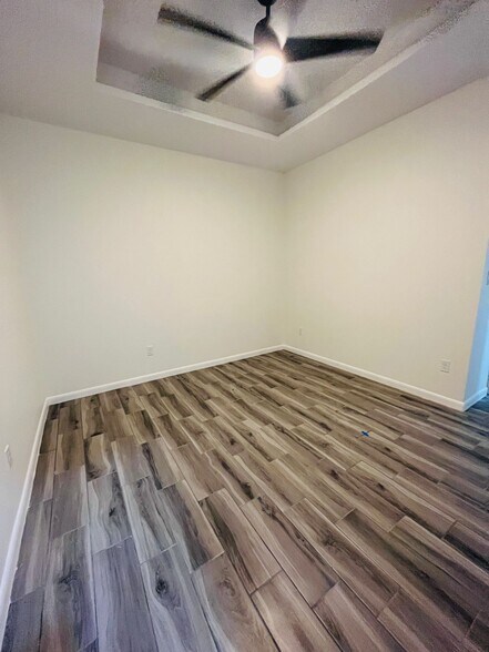 Building Photo - 1606 Angelina Dr