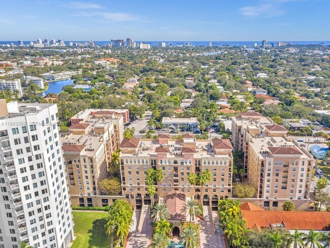 Building Photo - 520 SE 5th Ave