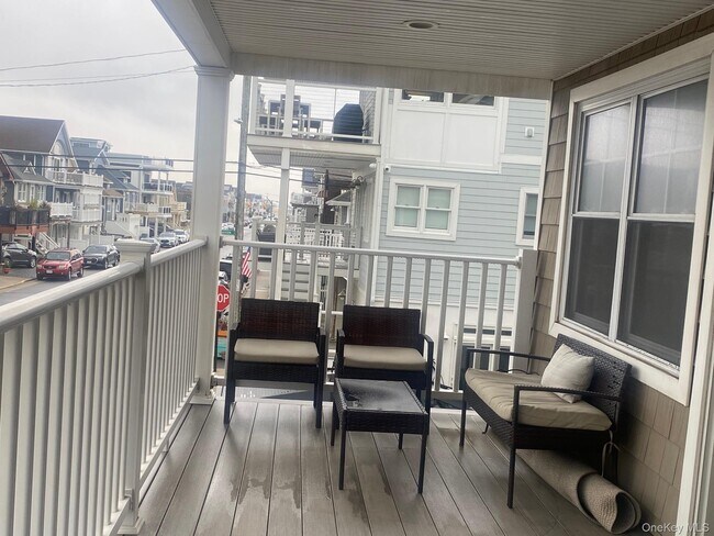 Building Photo - 18 Tennessee Ave