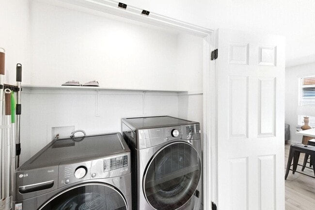 Building Photo - 5905 Los Dios Pl