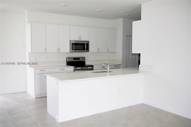 Building Photo - 5001 Peacock Wy