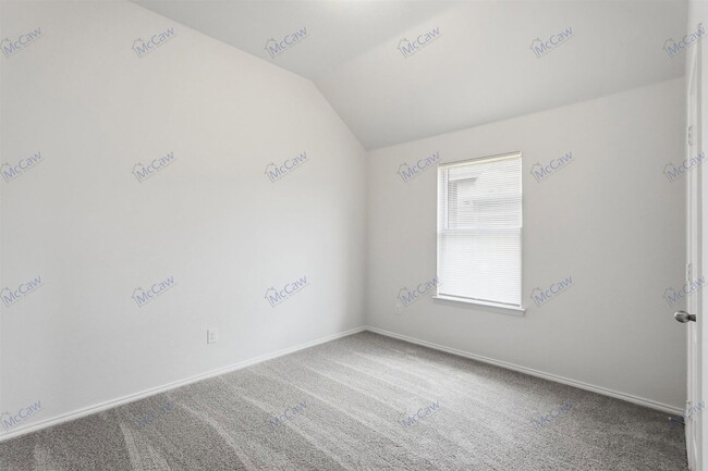 Building Photo - 1904 Louis Miller Dr