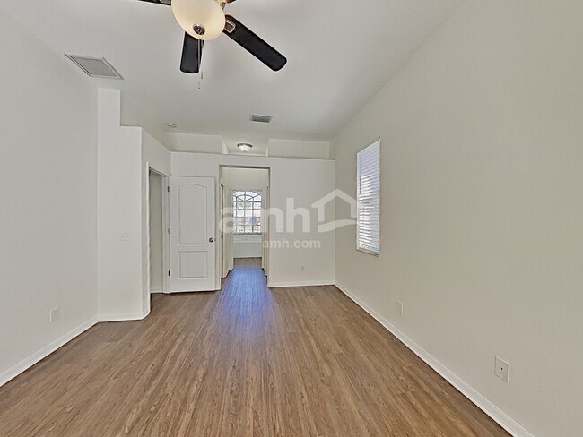 Building Photo - 832 Innergary Place