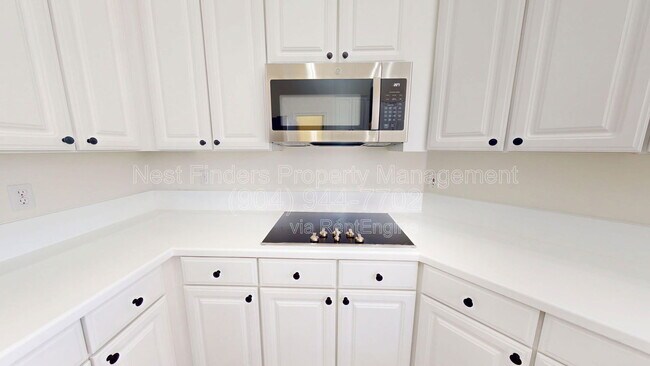 Building Photo - 10061 Vineyard Lake Rd E