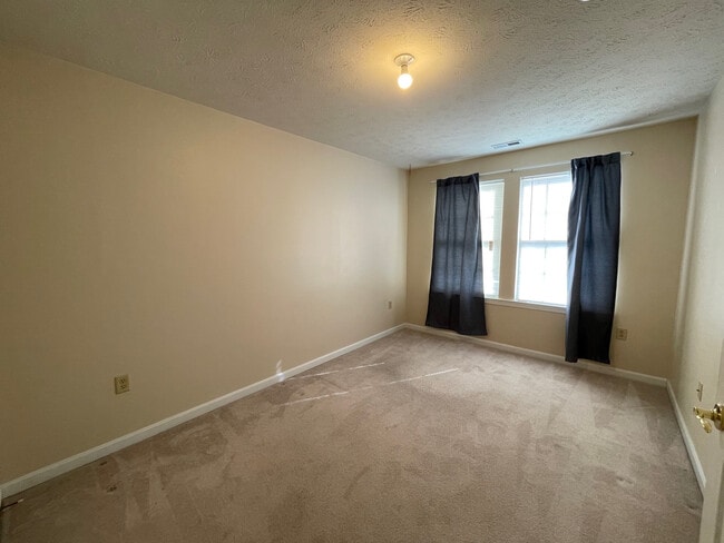 Building Photo - 45586 Curley Ct