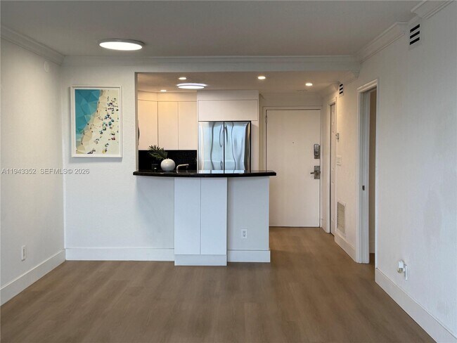 Building Photo - 2020 NE 135th St