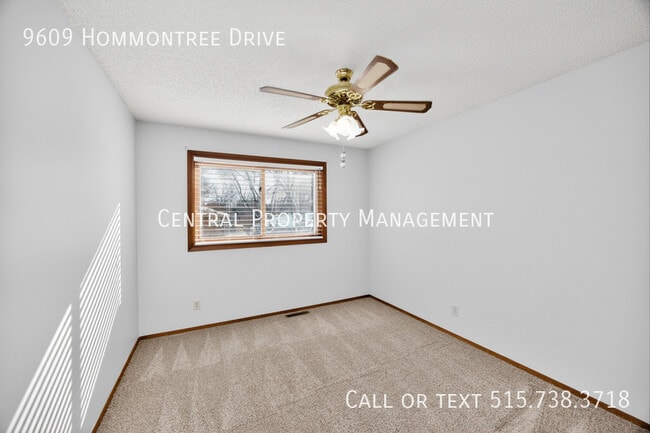 Building Photo - 9609 Hammontree Dr