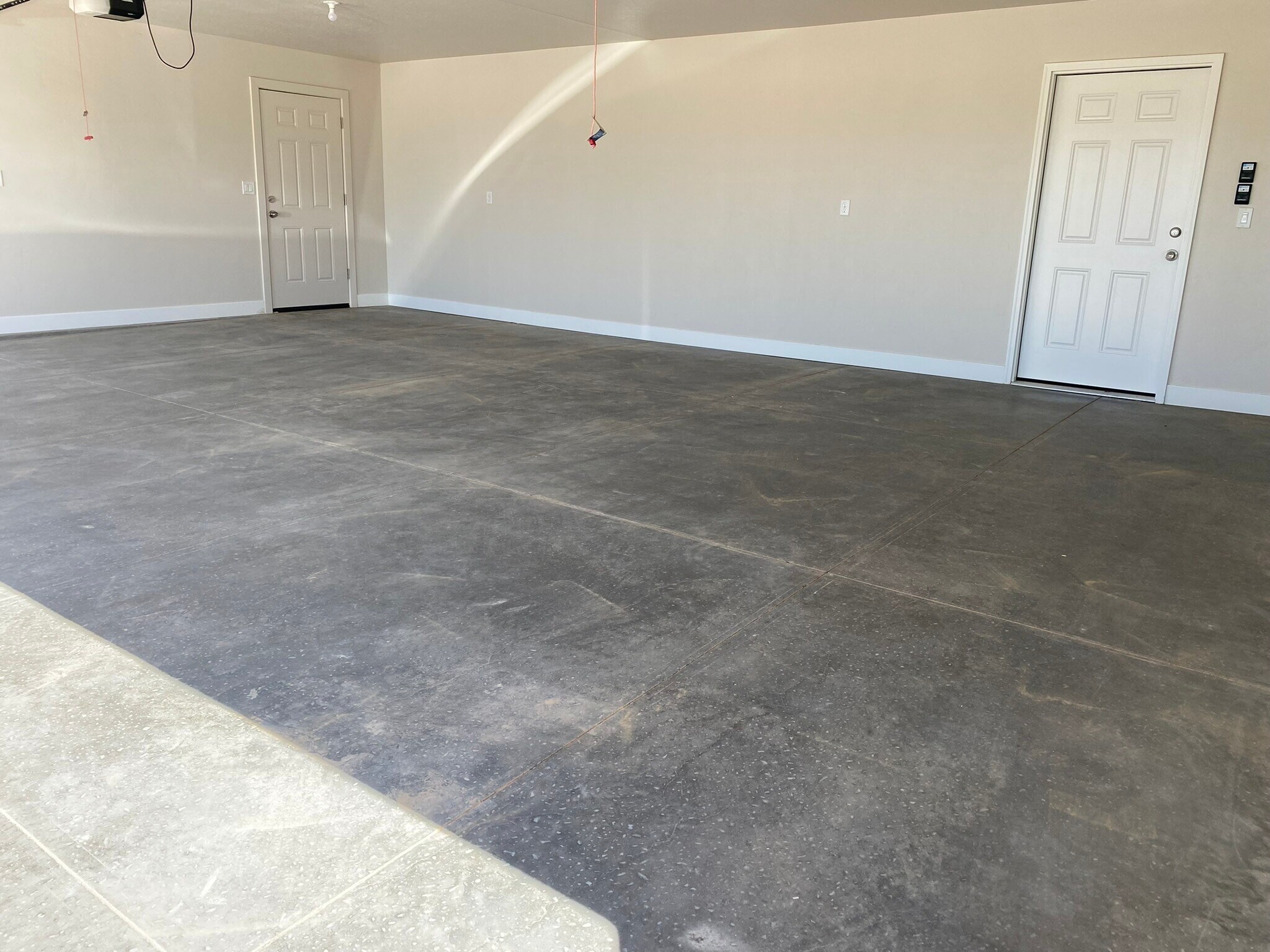 3 car garage - 4406 W 275 N