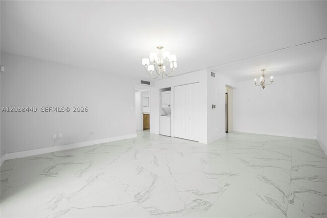 Building Photo - 7105 Miami Lakes Dr