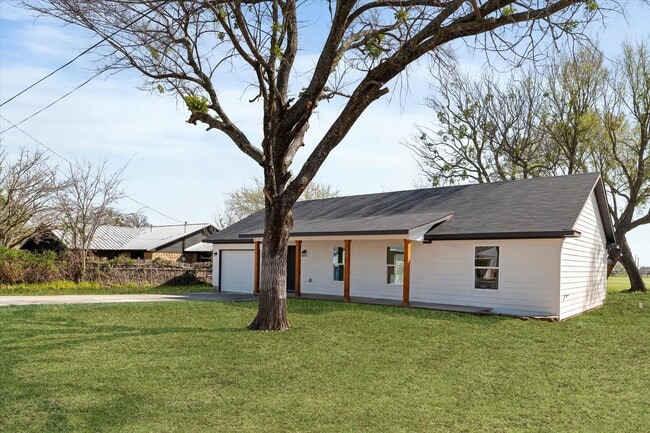 Building Photo - 311 Church St