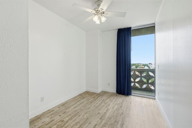 Building Photo - 1801 Lavaca St