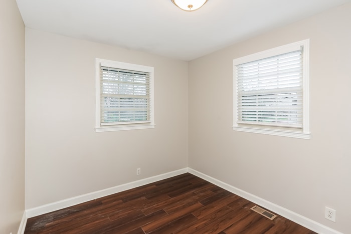 Building Photo - 107 Woodridge Dr