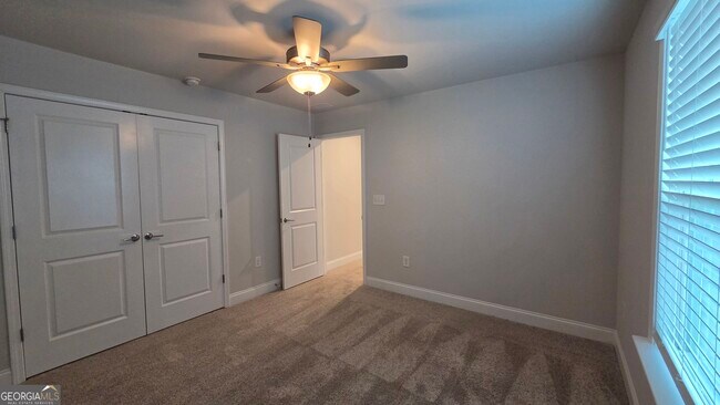 Building Photo - 521 Elkwood Ln