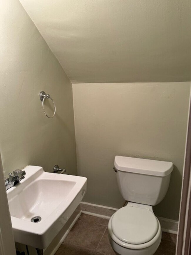 Building Photo - 1517-AB St Ann St