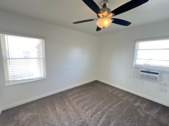 Building Photo - gm2912