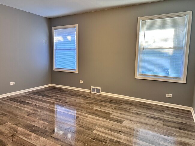 Building Photo - 1125 Wadsworth Ave