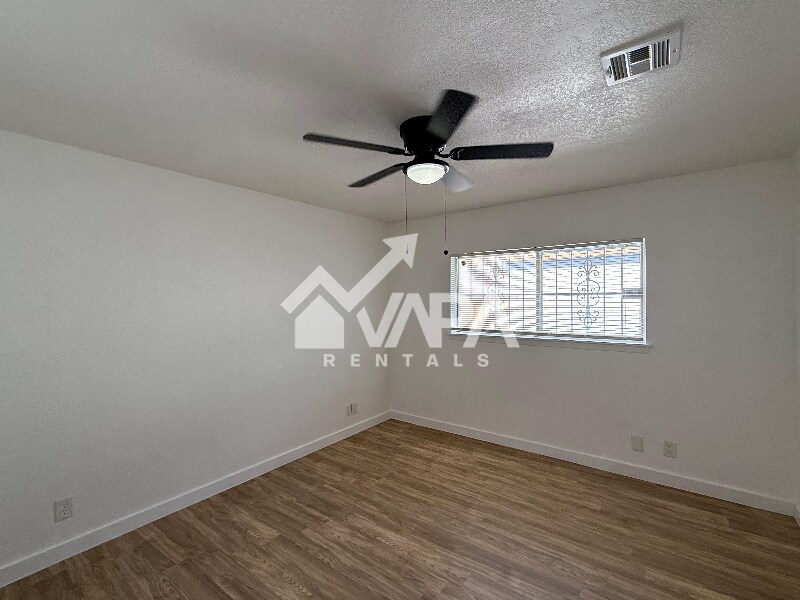 Building Photo - 7131 Cork Dr