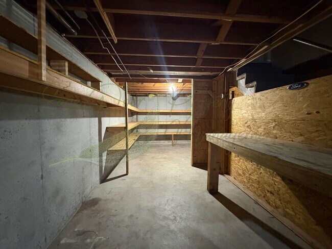 Building Photo - TOWNHOUSE IN BLUE SPRINGS!!!