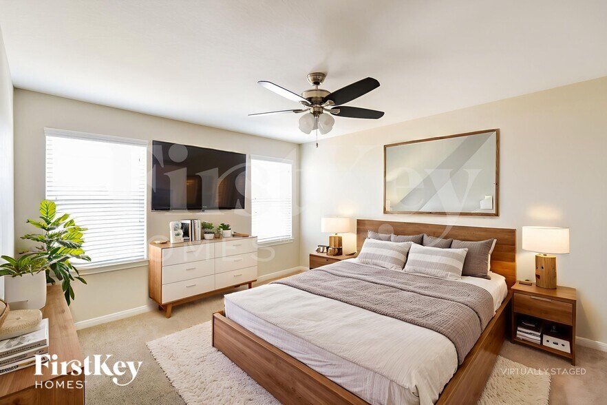 Building Photo - 12326 Kirshner Way