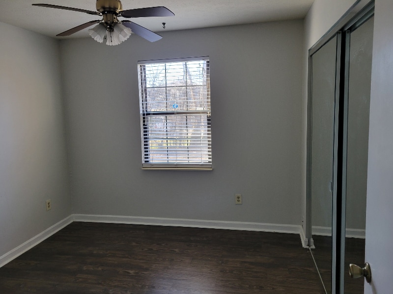 Building Photo - 6516 Six Mile Ln